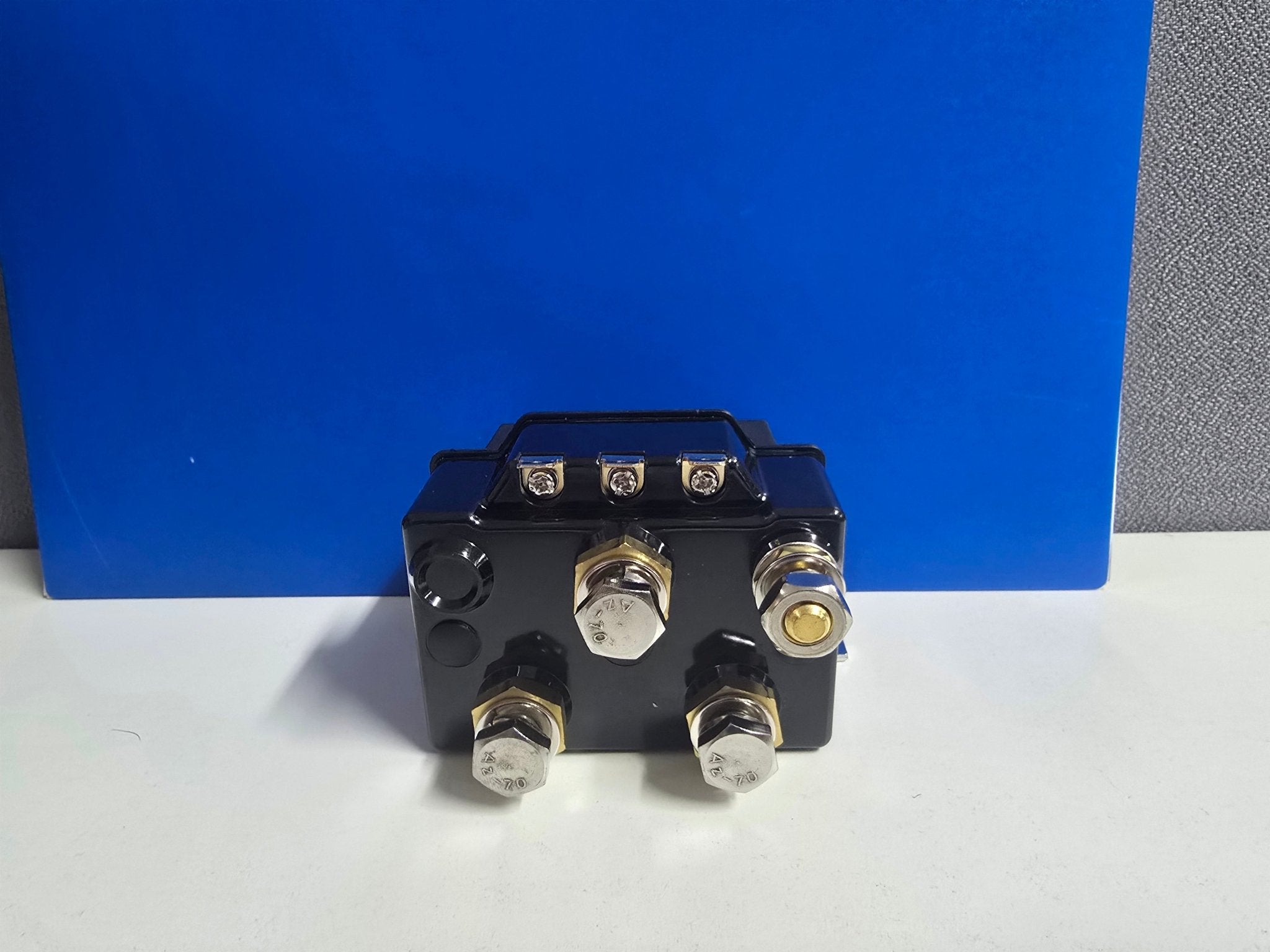 Carbon Winches Australia 600amp Sealed Winch Solenoid 24 Volt - CWA - SOLENOID24V 1 Carbon Offroad