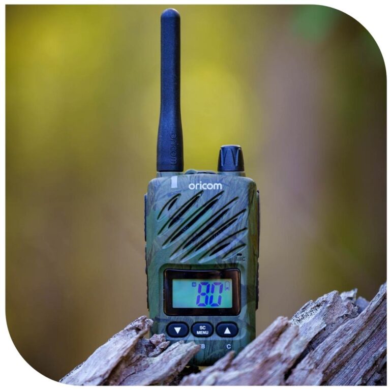 ULTRA550 CAMO Waterproof 5 Watt Handheld UHF CB Radio