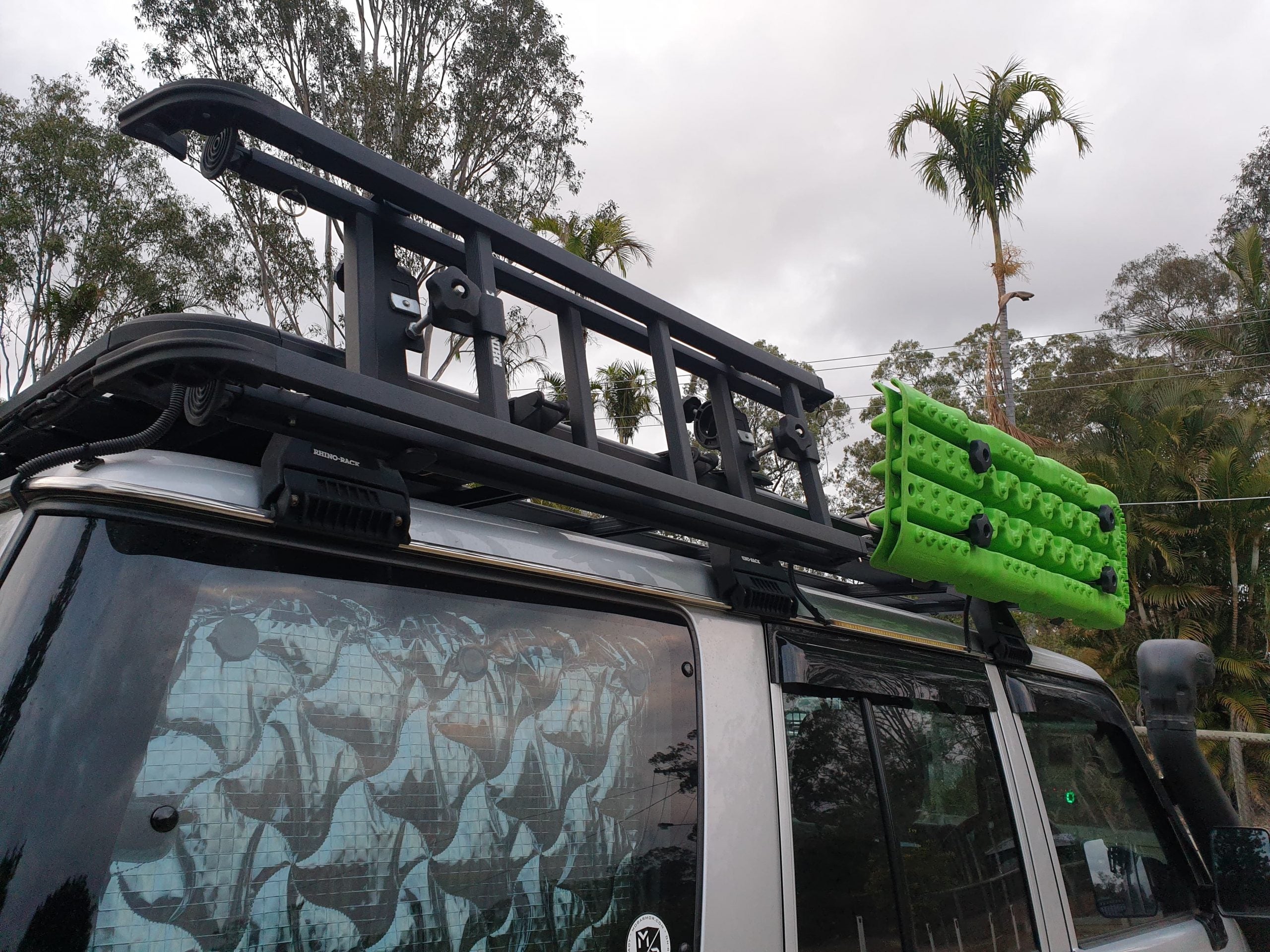 Yakima Flat Rack - Croc Hinge® 4x4 Recovery Bracket